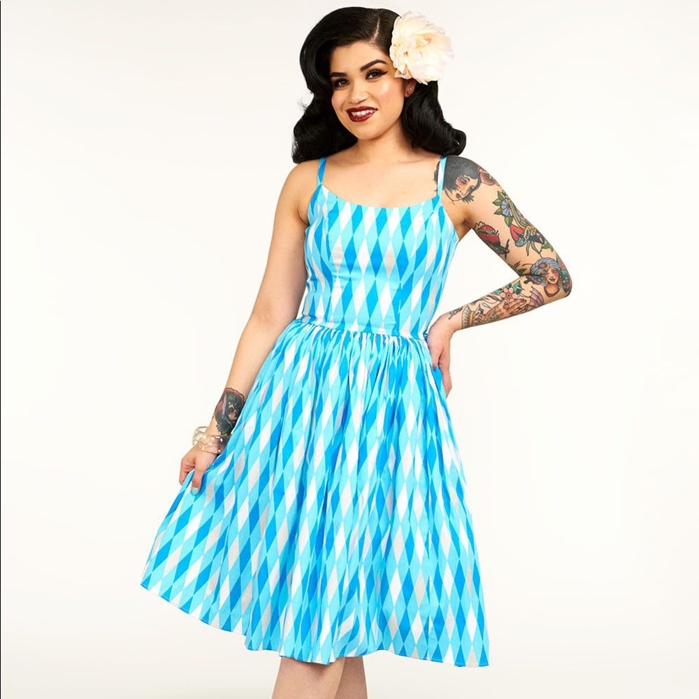 PUG BNWT Ice Castle Harlequin